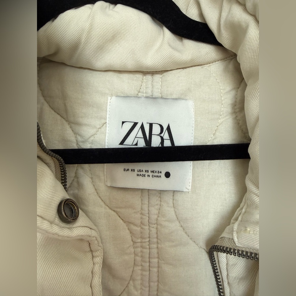 Zara quilted puffer vest - Picture 3 of 5